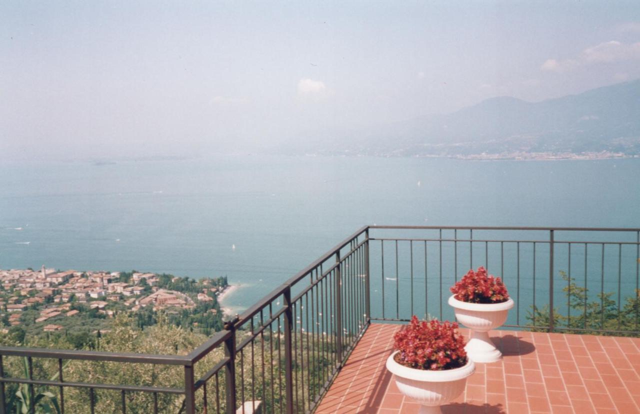 Villa Belvedere Albisano Torri Del Benaco Exterior photo